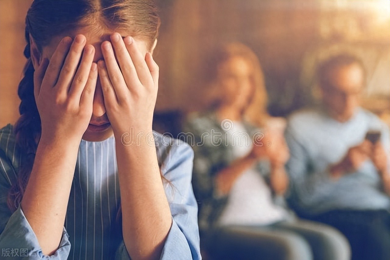 如何安慰情绪低落的人？_如何安慰情绪低落的人文案