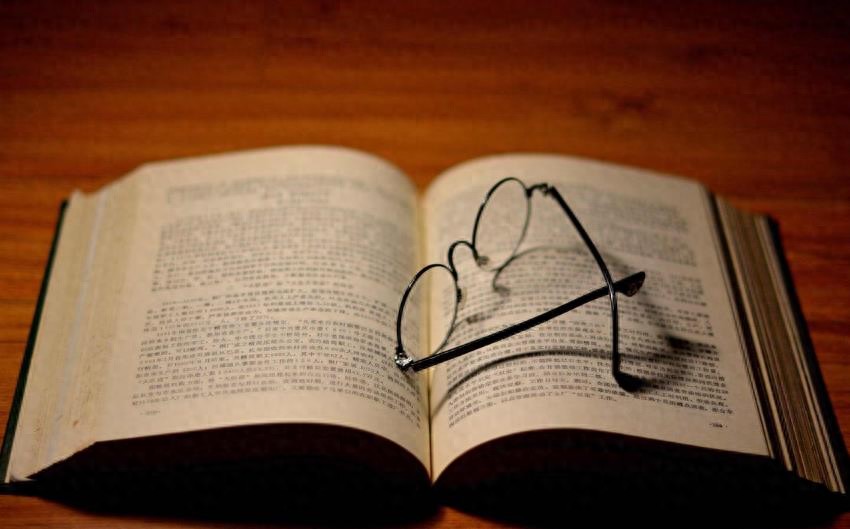 什么是暗示效应 暗示效应和反暗示效应区别？