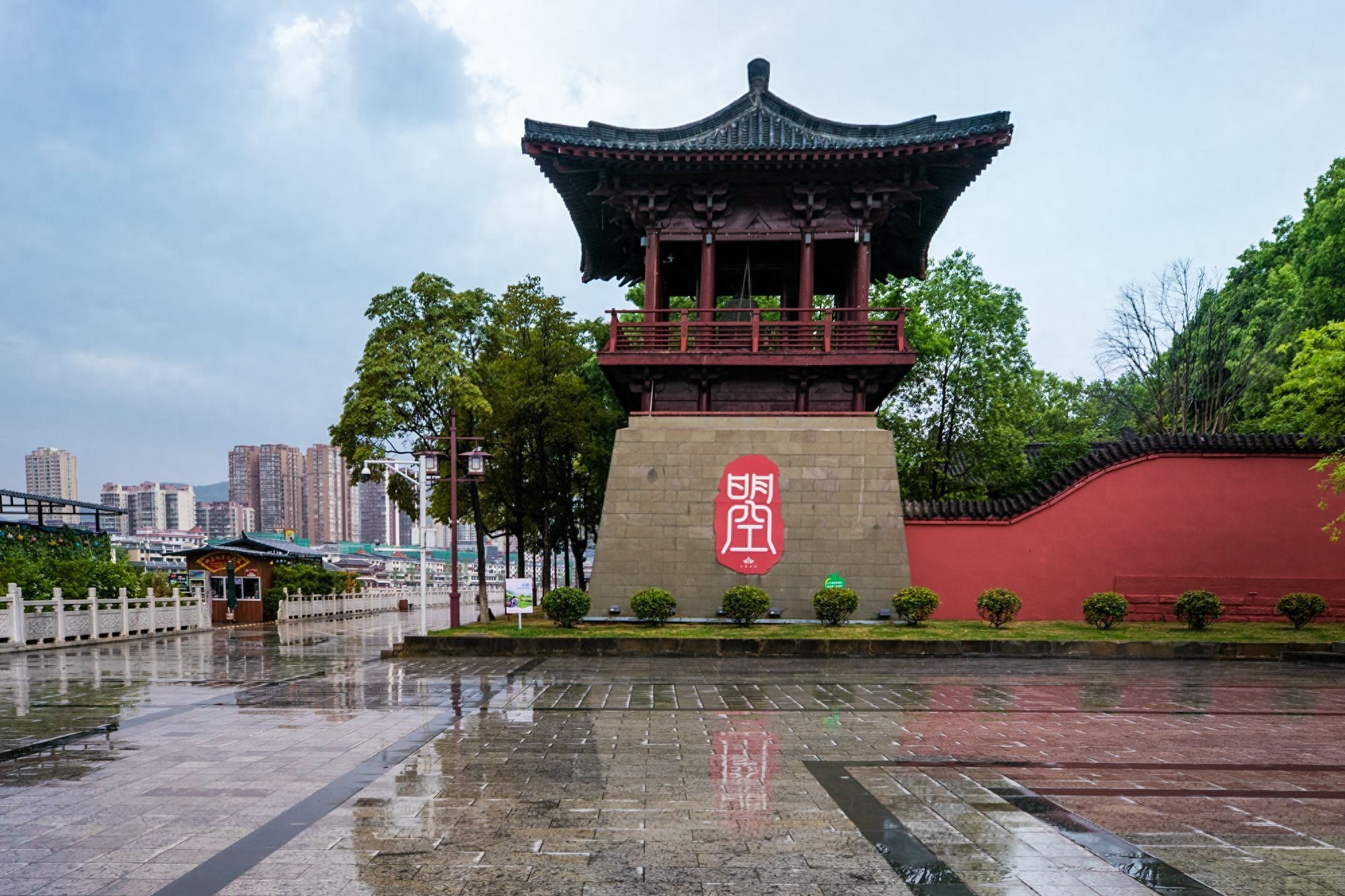 皇泽寺景点介绍 中国唯一的女皇武则天的祀庙！