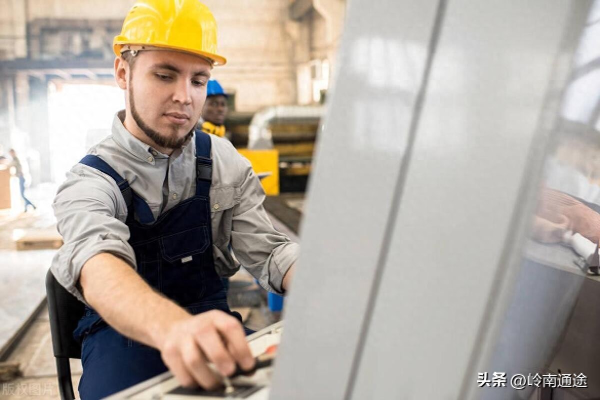 年薪12万到手多少_说年薪12w实际到手多少